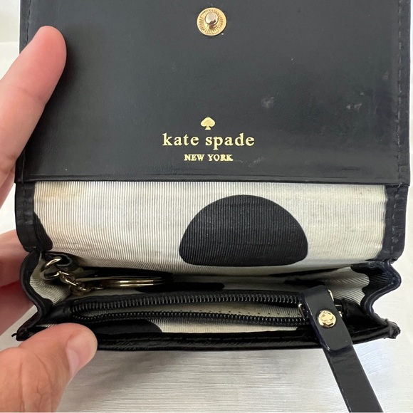 Kate Spade Cherry Lane Darla Wallet - Picture 5 of 6